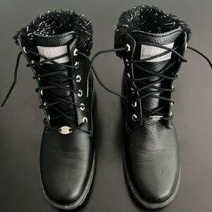 Timberland Women Black Boots With Fur Trim (Size US 8.5)